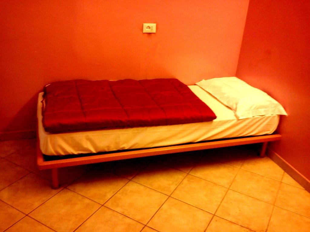 Youth Meeting Home Florenz Zimmer foto